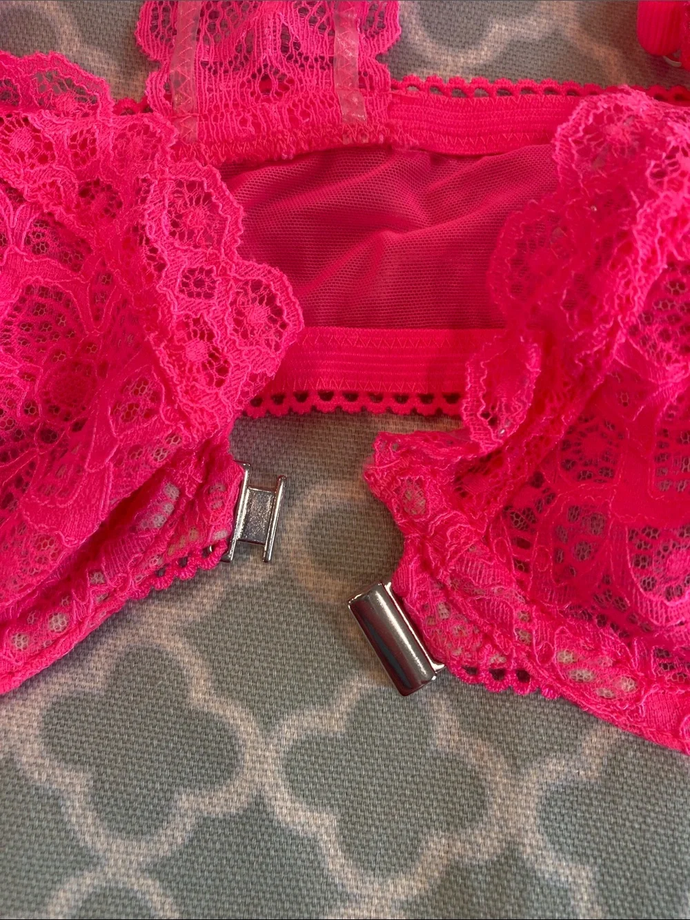 Victoria’s Secret Dream Angels Unlined Lace Front Close 32C NWT